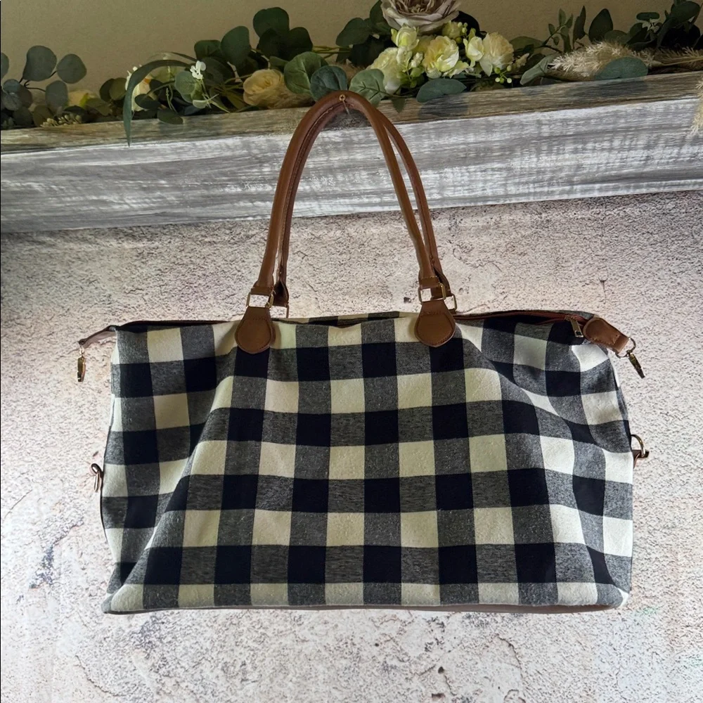 Black and White Checkered Tote Bag. S19